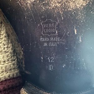 Handmade braided leather shoes